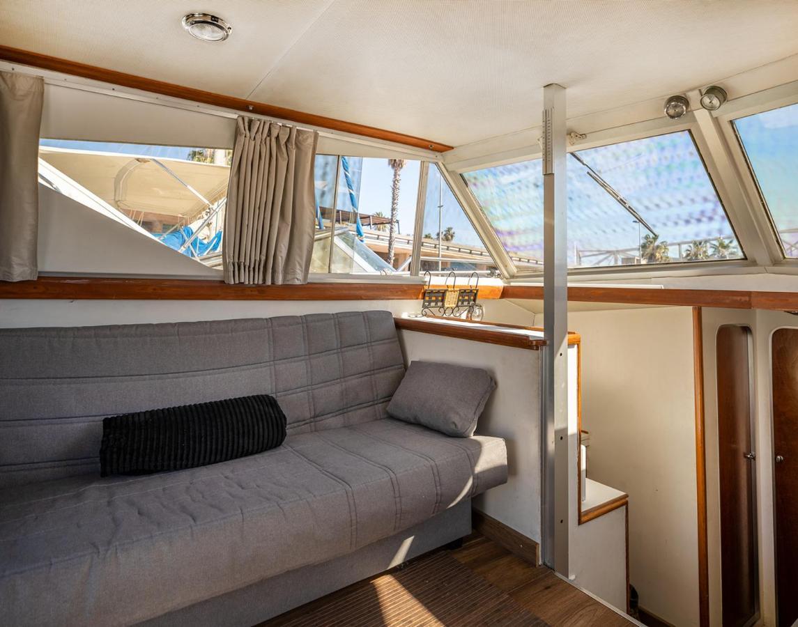 Spacious And Charming Boat In Port Forum Hotel Sant Adria de Besos Exterior foto