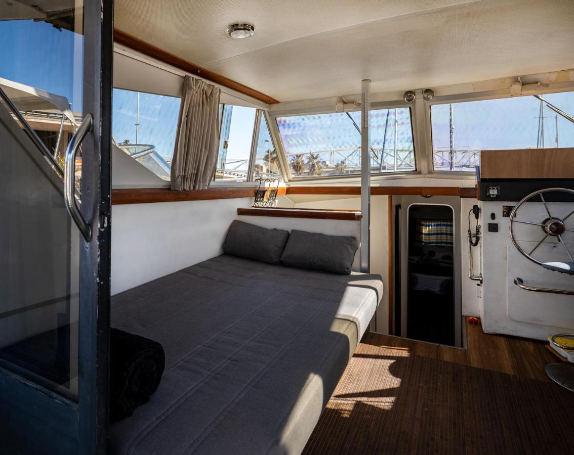 Spacious And Charming Boat In Port Forum Hotel Sant Adria de Besos Exterior foto