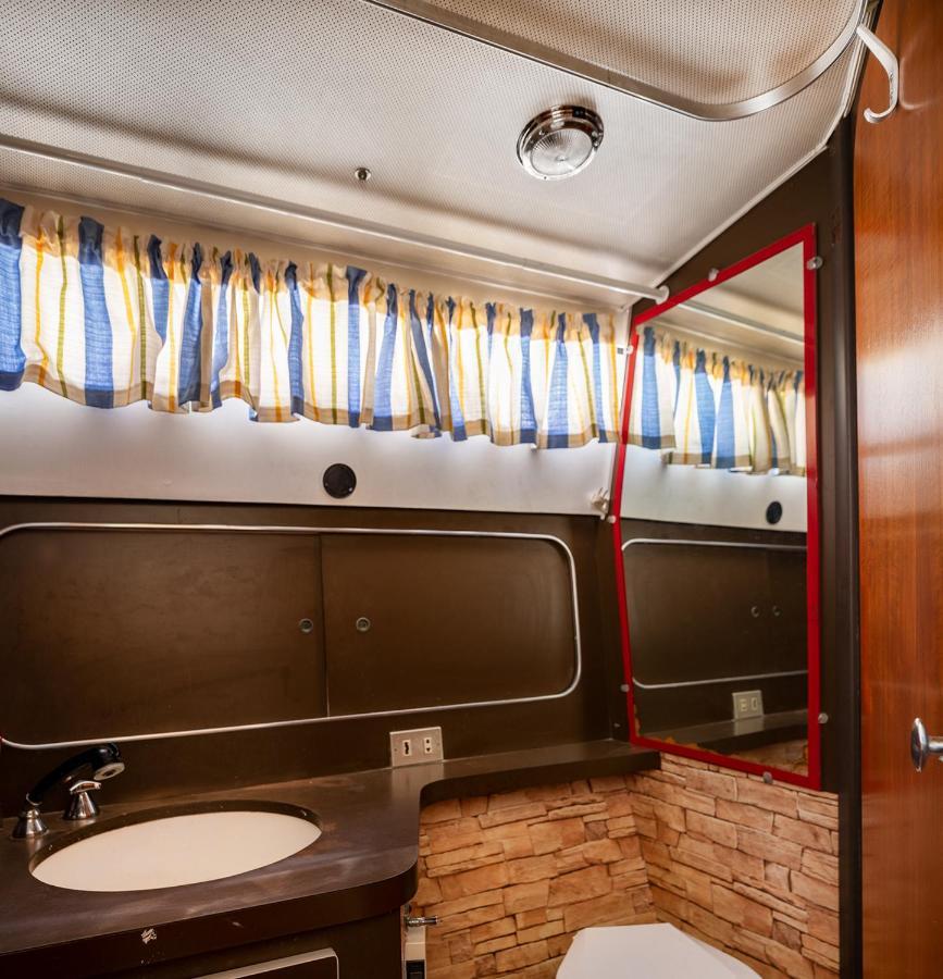 Spacious And Charming Boat In Port Forum Hotel Sant Adria de Besos Exterior foto